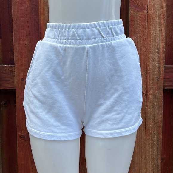 Zara Women's White Casual Shorts Size S - Picture 2 of 8